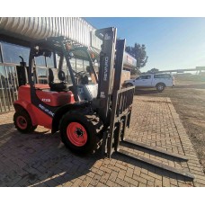 Revaro AT35D All Terrain 3.5 Ton Diesel Forklift